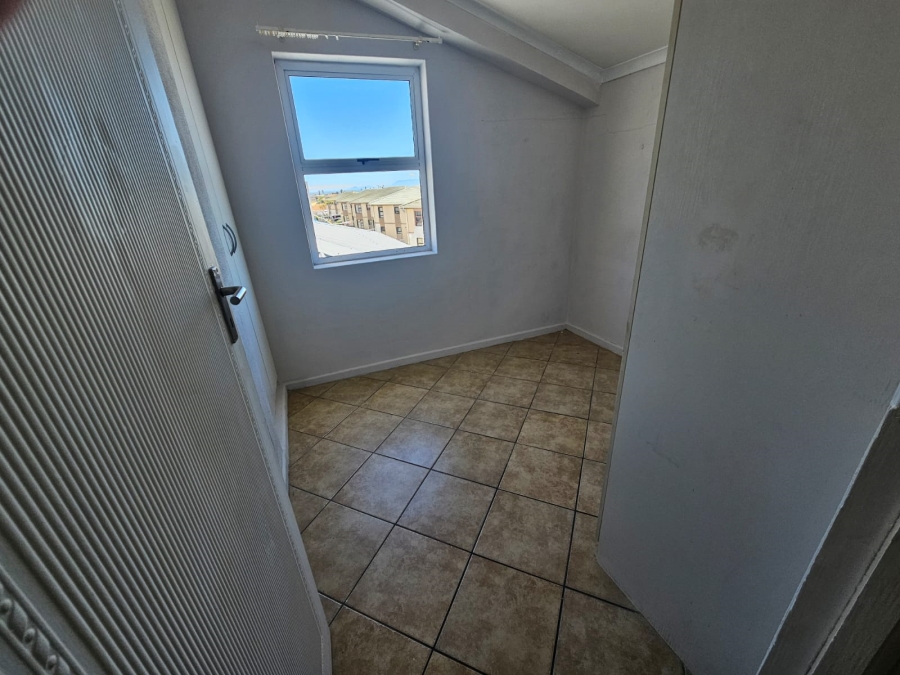 2 Bedroom Property for Sale in Whispering Pines Western Cape